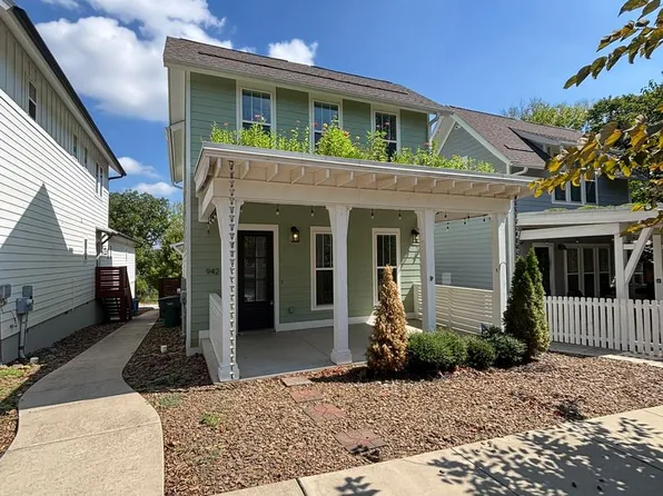 942 S College Ave, Fayetteville, AR 72701