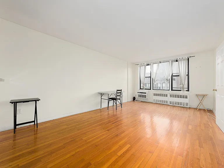330 Lenox Rd #7D — Photo 3