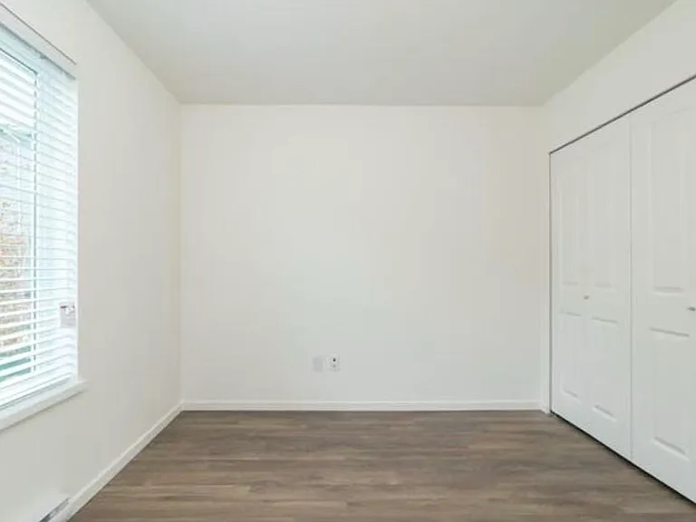16678 25th Ave #61 — Photo 9