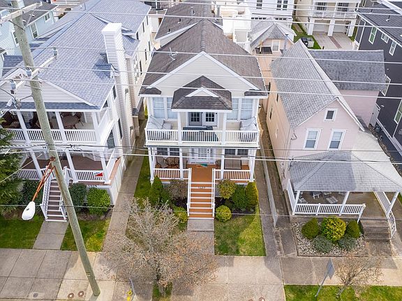 3rd image of 1409 West Ave #1409