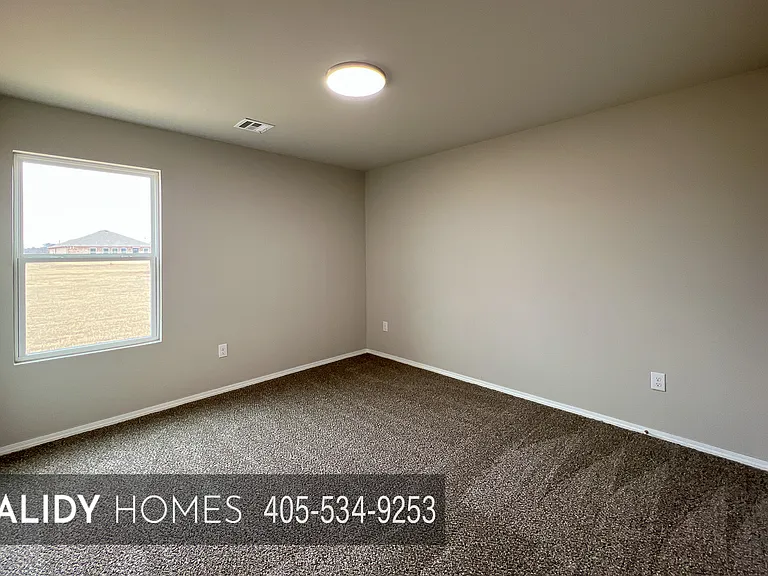 4301 Driftwood Dr — Photo 19