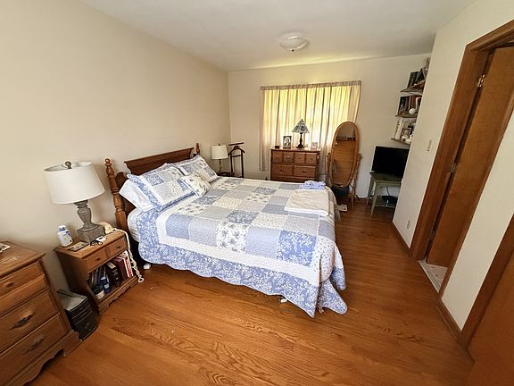 5th image of 207 Mary Sharp Dr