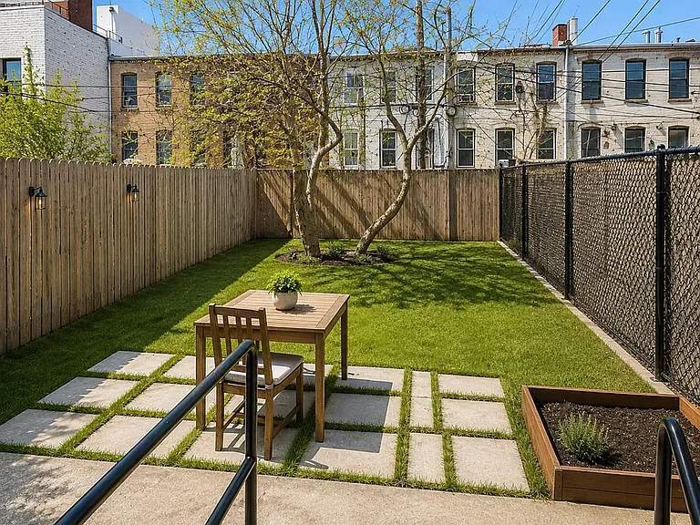 673 Lafayette Ave #1A — Photo 2