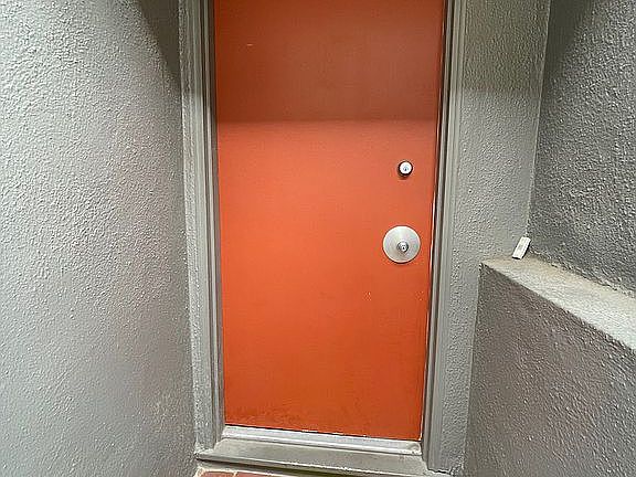 4th image of 32 Woodhaven Ct