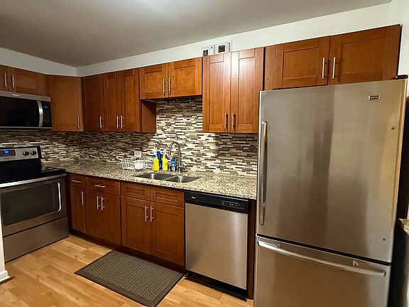 5th image of 1660 N La Salle Dr APT 2210