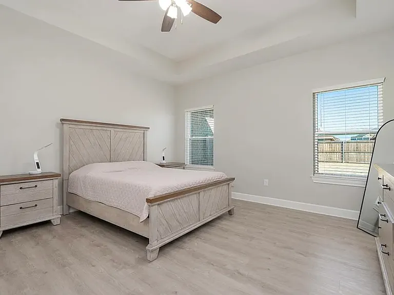 306 Evening Shade Ln — Photo 23