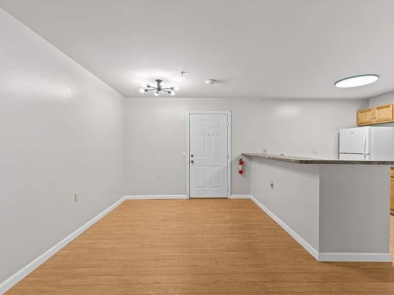 340 Hildred Dr — Photo 9