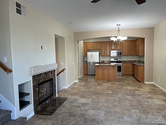 5th image of 7370 La Mesita Pl Unit 17