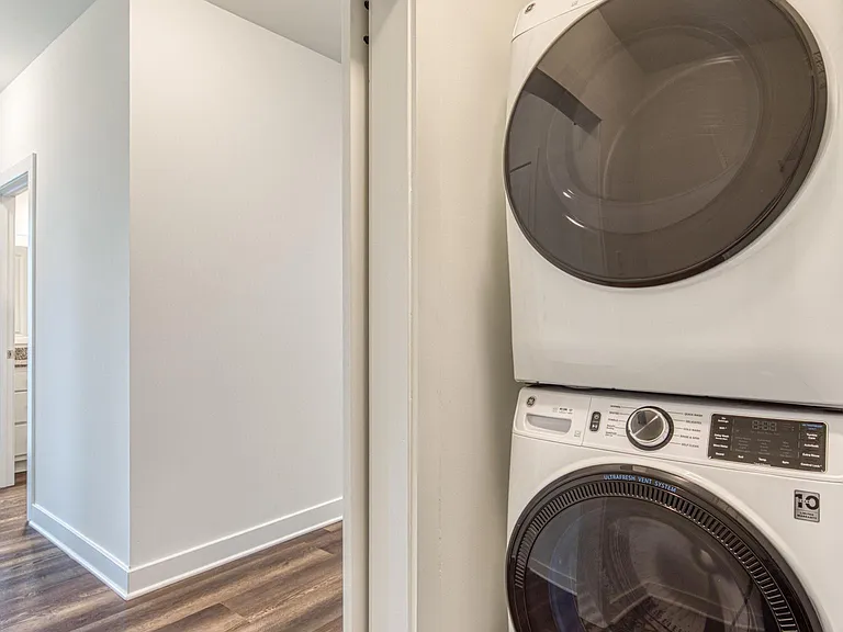 The Apartments at Hallstead Reserve. Modern. Welcoming. Authentically Suffolk. — Photo 106