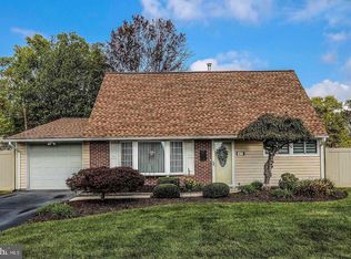 67 Harrow Rd, Levittown, PA 19056