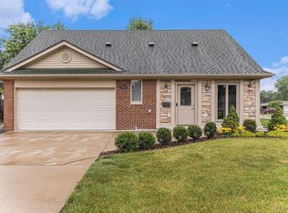 36648 Pollard Dr, Sterling Heights, MI