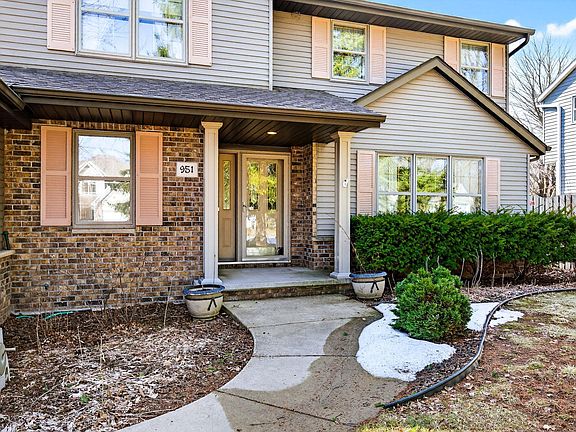 2nd image of 951 E Foxmoor Ln