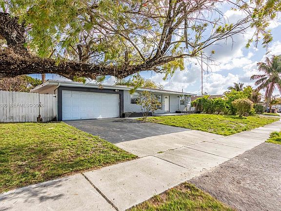 2nd image of 3751 SW 32nd Ct