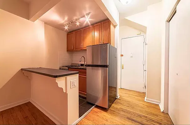 Rented by Compass | media 13