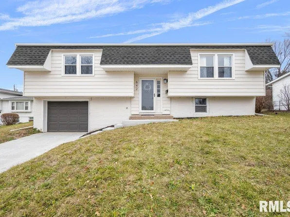 642 W 51st St, Davenport, IA 52806