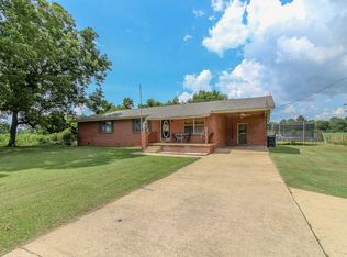 564 McCullough Rd, Caledonia, MS 39740