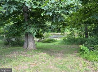 937 Hummingbird Ln, Capon Bridge, WV 26711