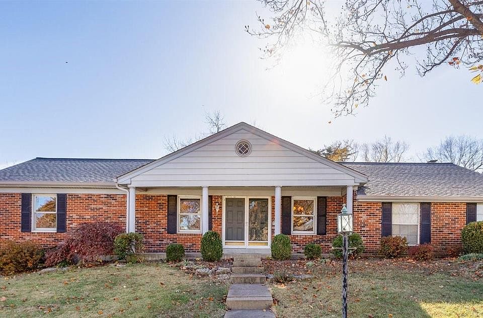 5024 Towne Centre Dr, Saint Louis, MO 63128 Zillow
