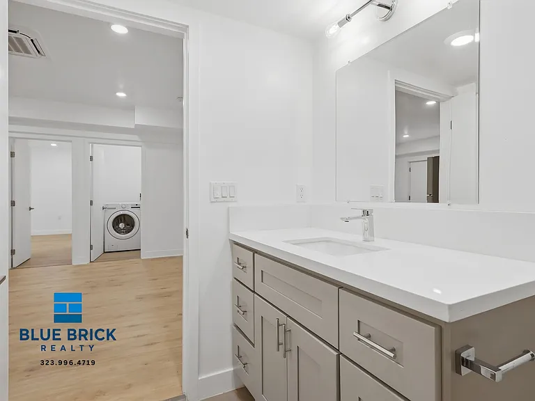 5312 Corteen Pl #26 — Photo 11