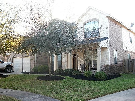 3rd image of 407 Catalina Breeze Ct