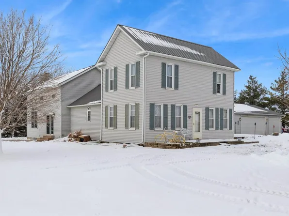 2112 400th Ave, Clinton, IA 52732