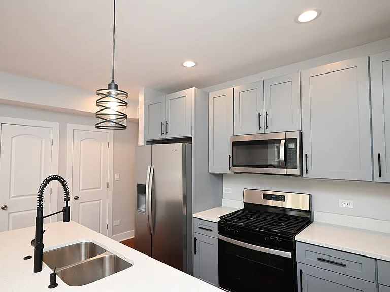 1630 W Thorndale Ave #1 — Photo 9
