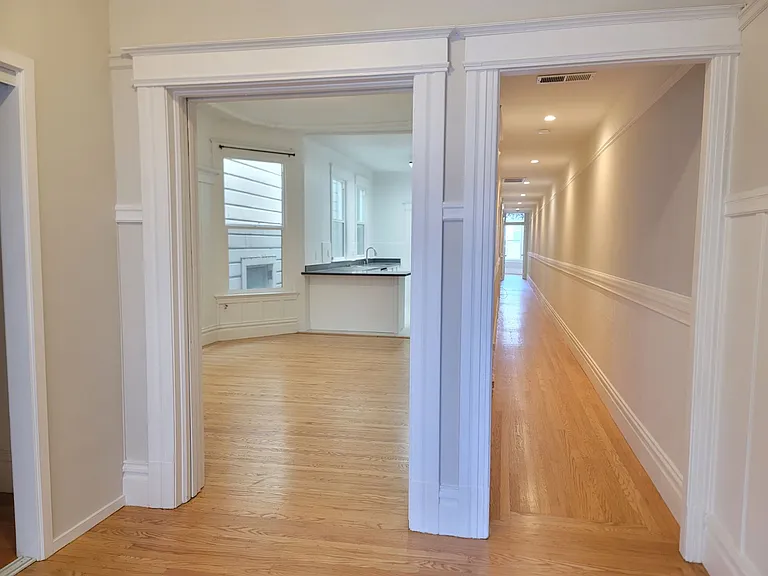 1726 Washington St #1726 — Photo 11