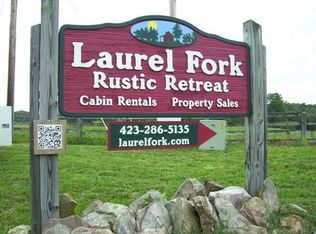 724 Retreat Rd, Jamestown, TN 38556