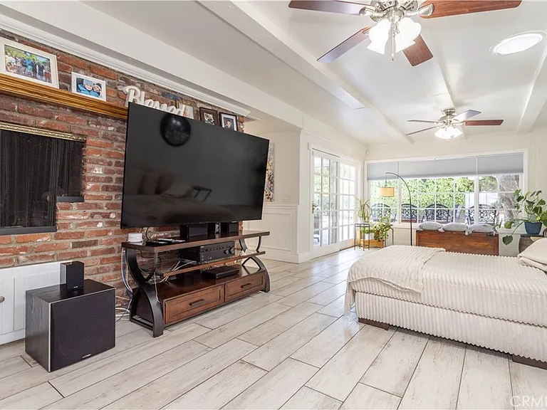 19308 Lemarsh St — Photo 11