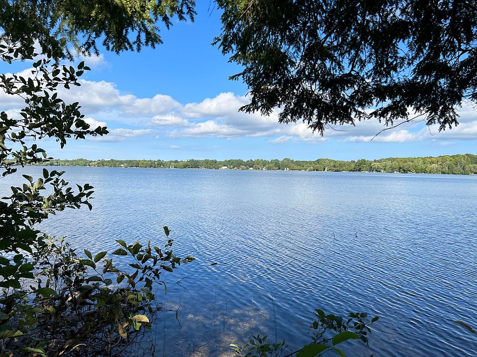 1st image of 10204 W Munro Lake Dr