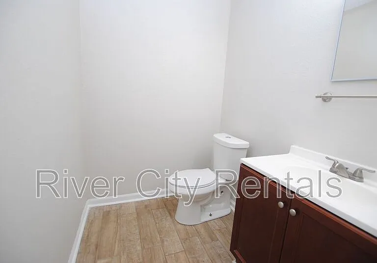2443 N Seabury Pl — Photo 13