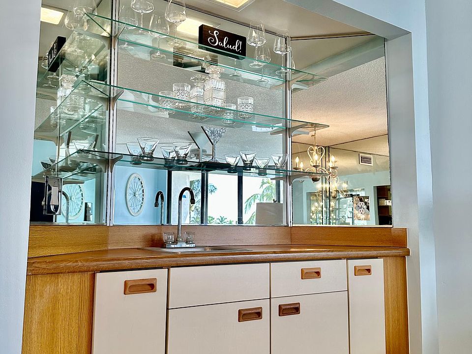 Wet bar