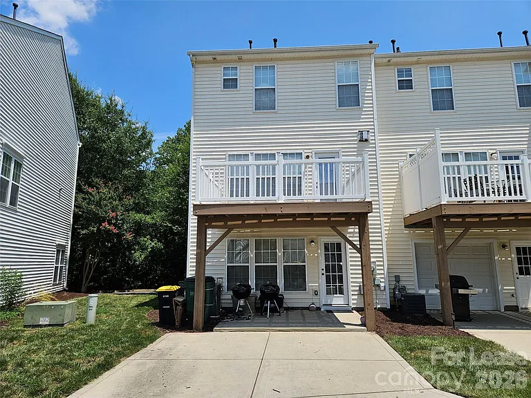 12955 Bullock Greenway Blvd — Photo 32