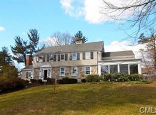 135 Sherley Pl, Fairfield, CT 06825