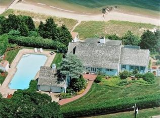 225 Ocean View Ave, Cotuit, MA 02635