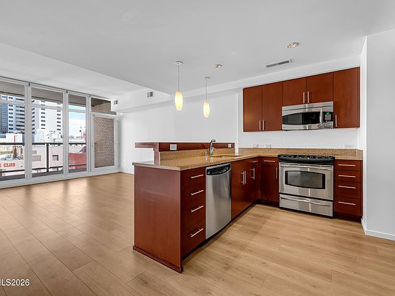 3rd image of 255 N Sierra St Unit 511