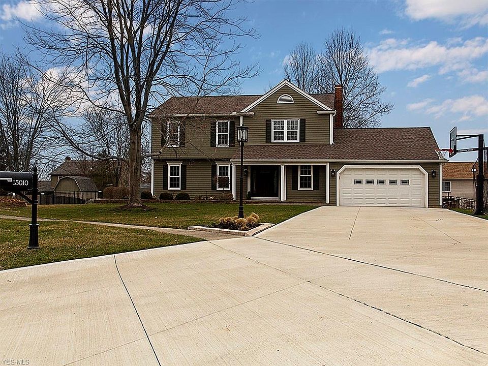 1st image of 15010 Falls Cir