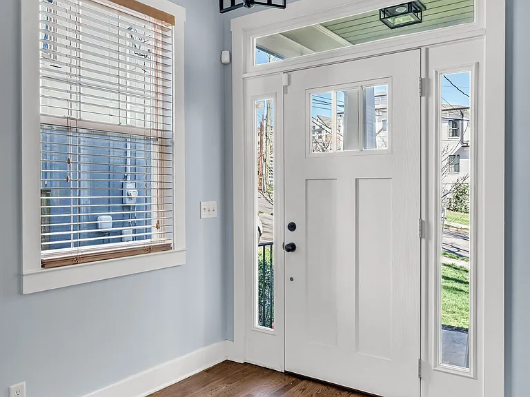1109B S Douglas Ave — Photo 11