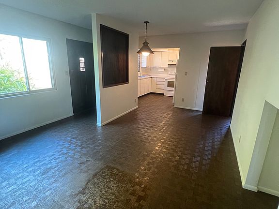 Living Room / Dining area