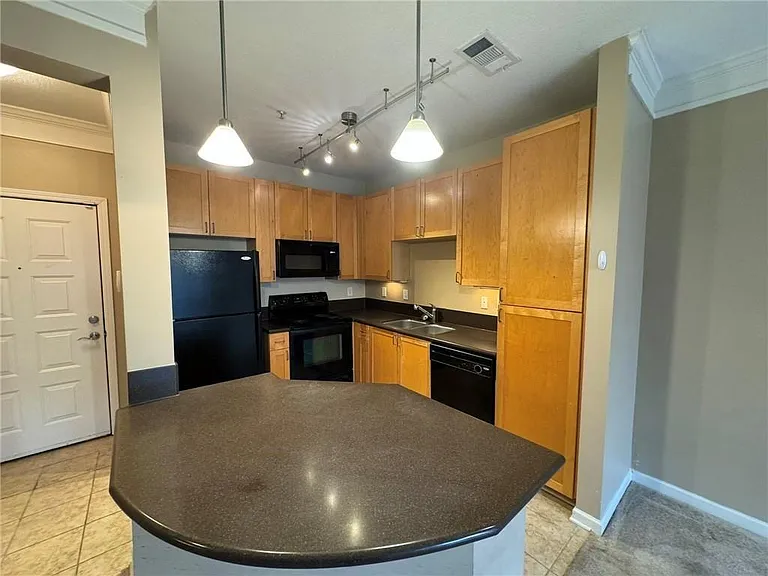 400 17th St NW #2205 — Photo 5