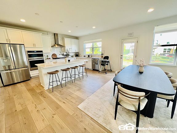 5th image of 9875 Ambrose Rd