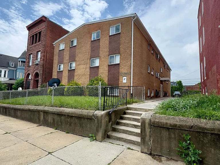 For Rent: Historic Charm at 2300 Eutaw Place Your Urban Retreat Awaits! — Photo 30