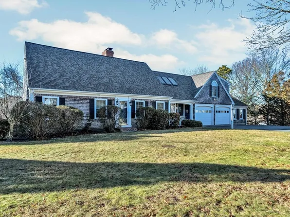 22 Natal Ave, East Falmouth, MA 02536