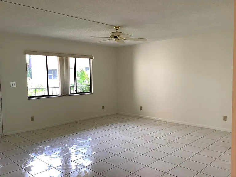 15126 Ashland St #246 — Photo 8