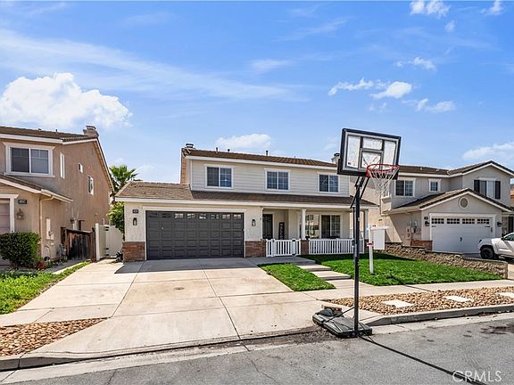 3rd image of 23831 Cloverleaf Way