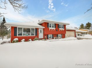0S450 Gunness Dr, West Chicago, IL 60185