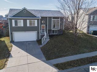 18011 Josephine St, Omaha, NE 68136