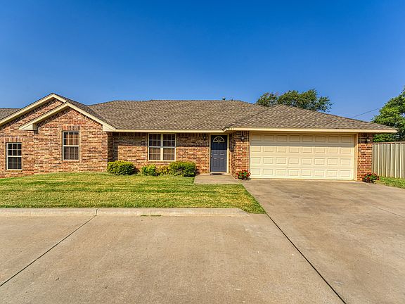 3rd image of 701-708 Hunter Ln