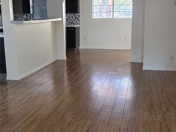 2nd image of 19204 Vanowen St