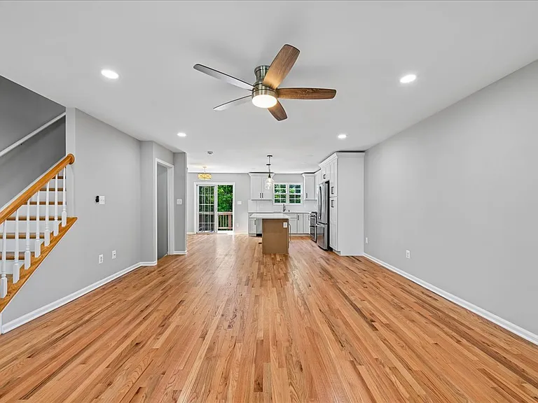 6153 Les Dorson Ln — Photo 10